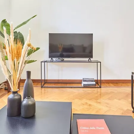 Easylife - Sophisticated Apartment In Cadorna Area Mailand Exterior foto